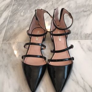 Zara basic pointy toe black patent shoe
